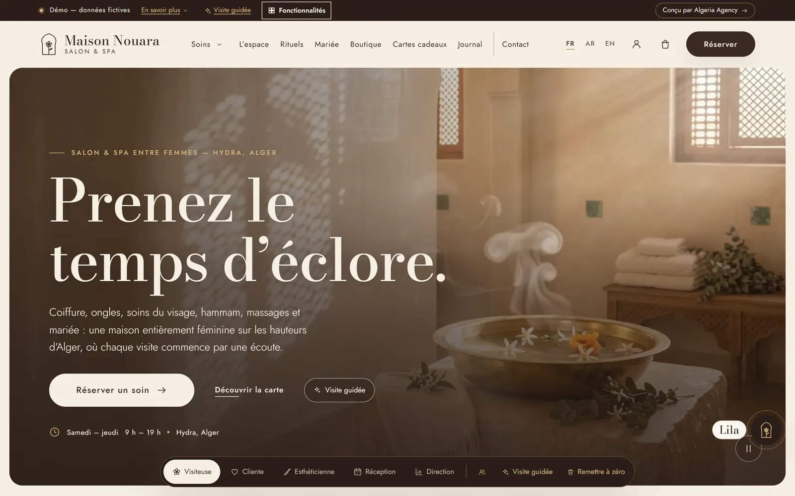 Page d’accueil de Maison Nouara : grand titre sur une photo de hammam, boutons de réservation et barre des rôles en bas.