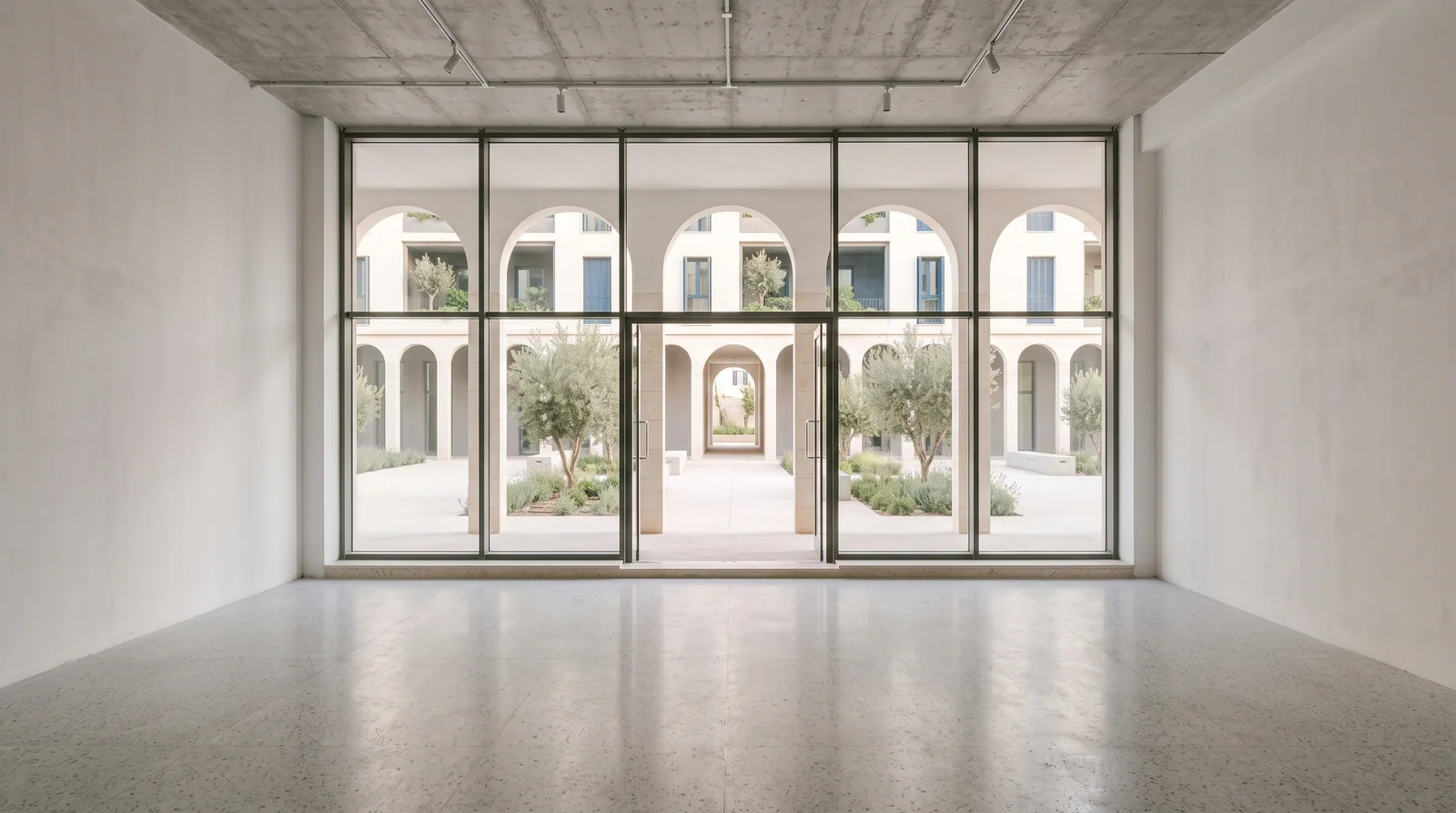 Intérieur — Local commercial de 127 m² à Bab Ezzouar